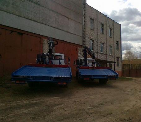 Эвакуатор ГАЗон ГАЗ-3309 с КМУ и ломаной платформой