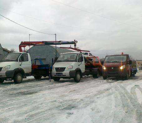 Эвакуатор Валдай ГАЗ-33106 с КМУ и ломаной платформой
