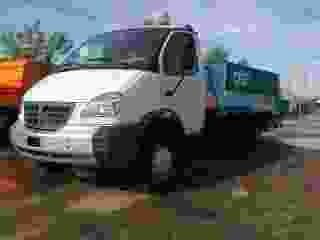 Эвакуатор Валдай ГАЗ-33106 с ломаной платформой