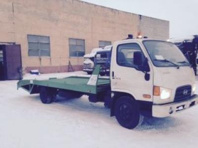 Эвакуатор Hyundai HD 78 с ломаной платформой